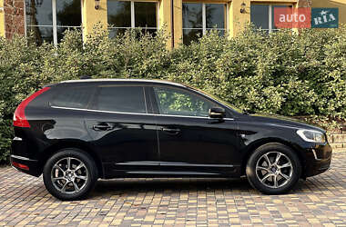 Внедорожник / Кроссовер Volvo XC60 2015 в 