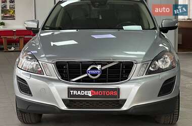 Позашляховик / Кросовер Volvo XC60 2012 в 