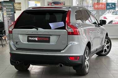 Позашляховик / Кросовер Volvo XC60 2012 в 
