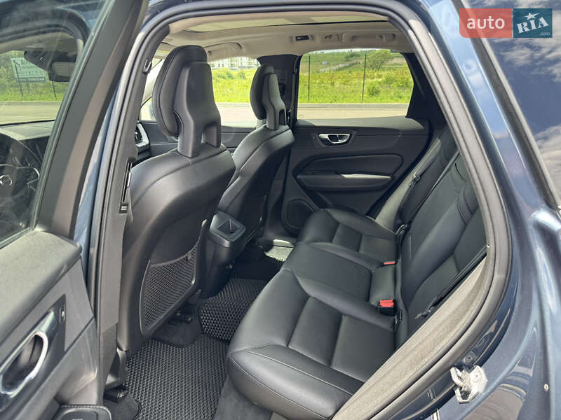 Позашляховик / Кросовер Volvo XC60 2017 в Рівному