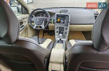 Внедорожник / Кроссовер Volvo XC60 2012 в 
