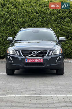 Внедорожник / Кроссовер Volvo XC60 2013 в 