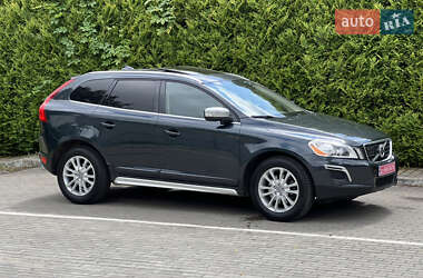 Внедорожник / Кроссовер Volvo XC60 2013 в 