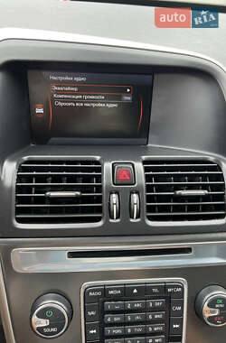 Внедорожник / Кроссовер Volvo XC60 2013 в 