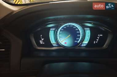 Внедорожник / Кроссовер Volvo XC60 2012 в 