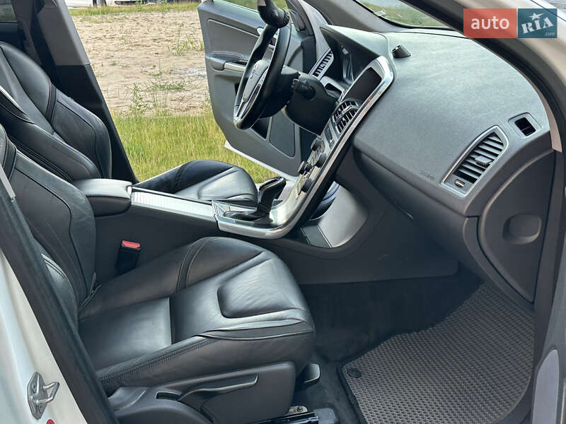 Позашляховик / Кросовер Volvo XC60 2016 в Вінниці