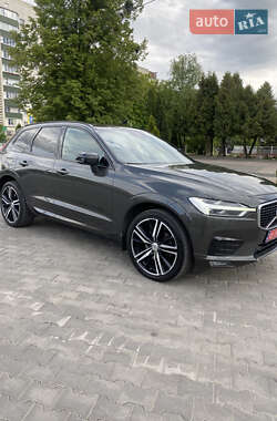 Внедорожник / Кроссовер Volvo XC60 2020 в 