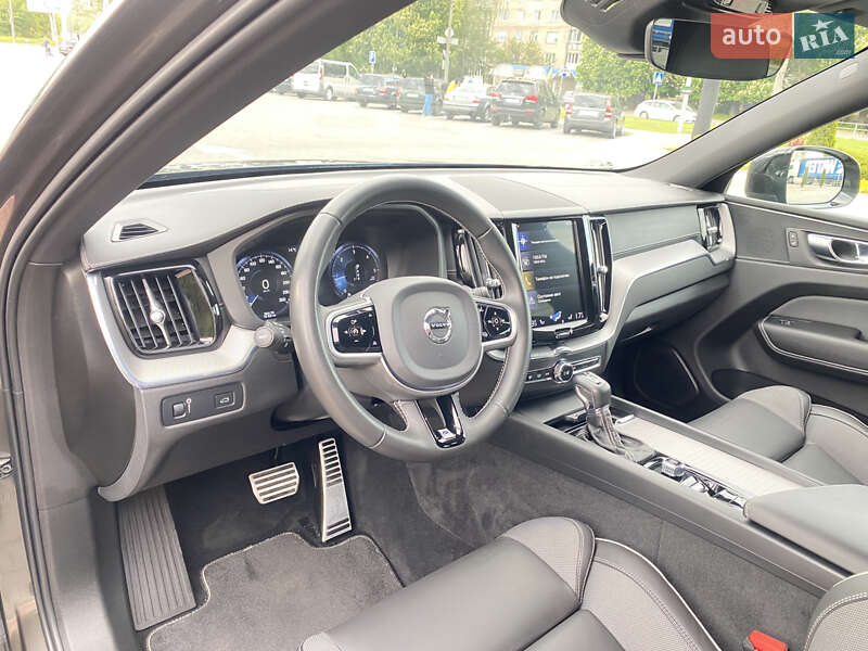 Внедорожник / Кроссовер Volvo XC60 2020 в Луцке