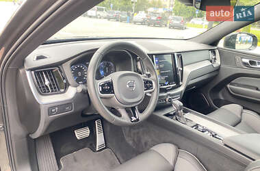 Внедорожник / Кроссовер Volvo XC60 2020 в 