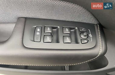 Внедорожник / Кроссовер Volvo XC60 2020 в 