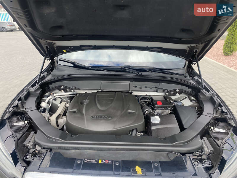 Внедорожник / Кроссовер Volvo XC60 2020 в Луцке