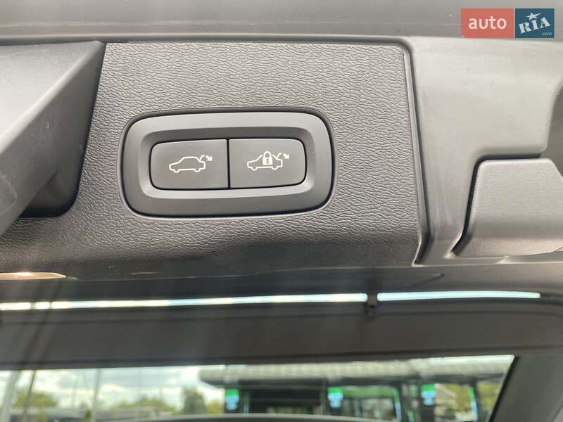 Внедорожник / Кроссовер Volvo XC60 2020 в Луцке