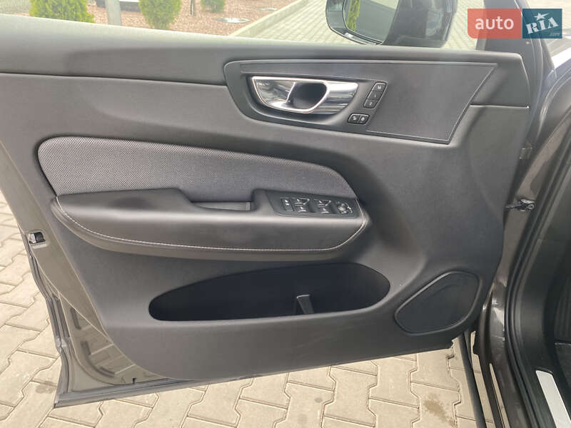 Внедорожник / Кроссовер Volvo XC60 2020 в Луцке
