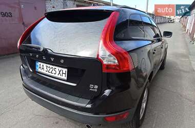 Позашляховик / Кросовер Volvo XC60 2010 в 