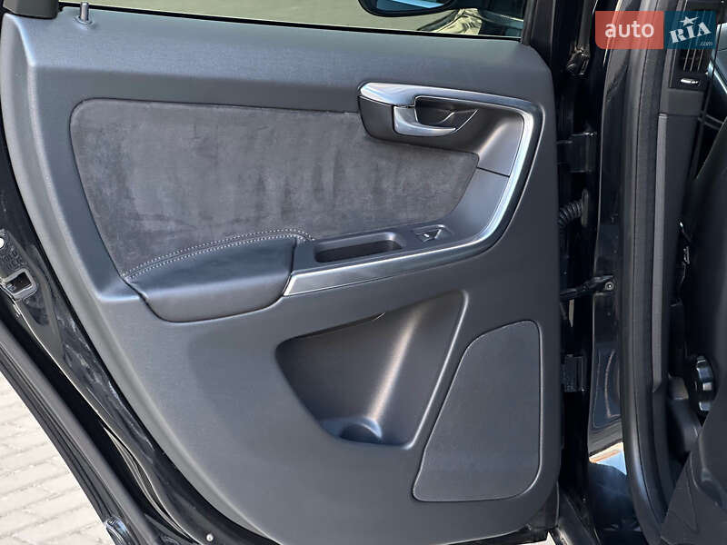 Внедорожник / Кроссовер Volvo XC60 2014 в Тернополе