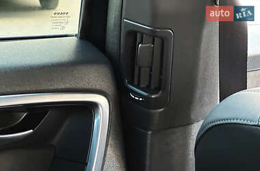 Внедорожник / Кроссовер Volvo XC60 2014 в 