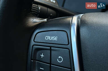 Внедорожник / Кроссовер Volvo XC60 2014 в 