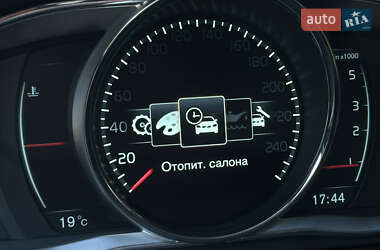 Внедорожник / Кроссовер Volvo XC60 2014 в 
