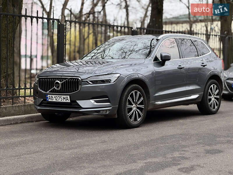 Внедорожник / Кроссовер Volvo XC60 2017 в 