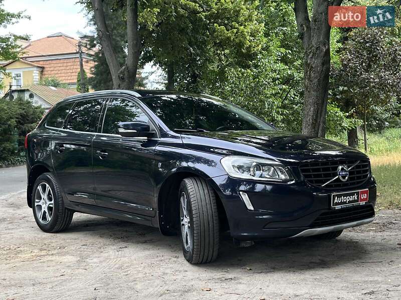 Внедорожник / Кроссовер Volvo XC60 2016 в Киеве