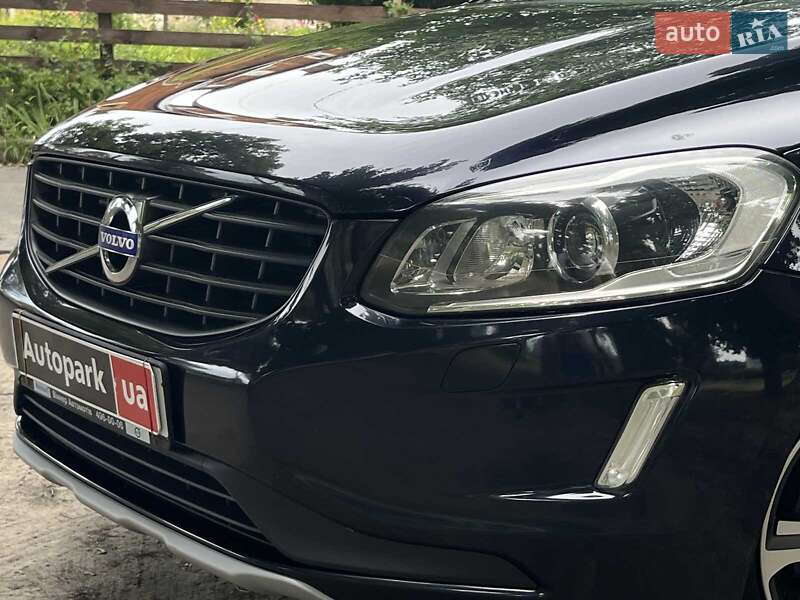 Внедорожник / Кроссовер Volvo XC60 2016 в Киеве