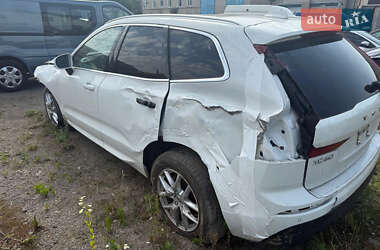 Внедорожник / Кроссовер Volvo XC60 2021 в 