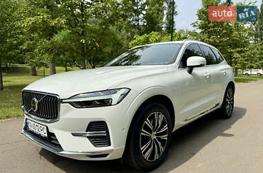Внедорожник / Кроссовер Volvo XC60 2021 в 
