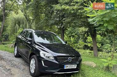 Внедорожник / Кроссовер Volvo XC60 2015 в 