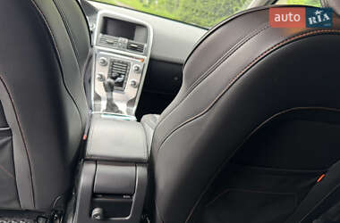 Внедорожник / Кроссовер Volvo XC60 2015 в 