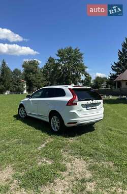 Внедорожник / Кроссовер Volvo XC60 2015 в 
