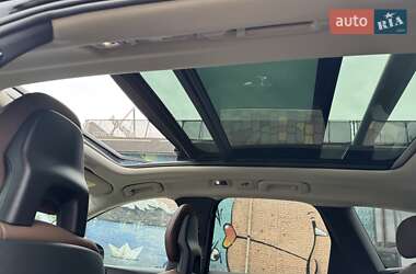 Внедорожник / Кроссовер Volvo XC60 2018 в 