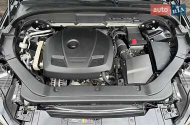 Внедорожник / Кроссовер Volvo XC60 2018 в 