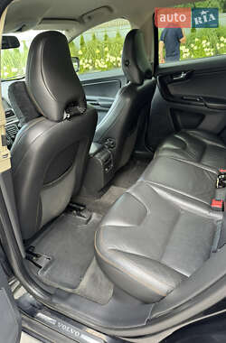 Внедорожник / Кроссовер Volvo XC60 2010 в 