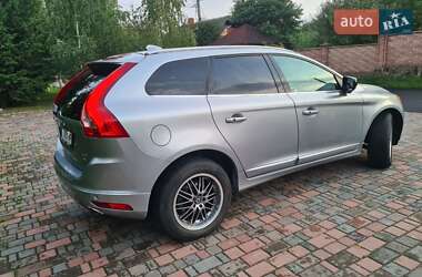 Внедорожник / Кроссовер Volvo XC60 2011 в 