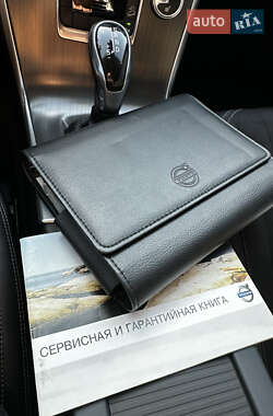 Внедорожник / Кроссовер Volvo XC60 2015 в 