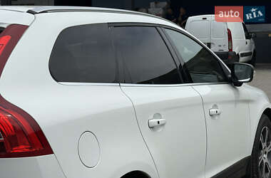 Внедорожник / Кроссовер Volvo XC60 2012 в 