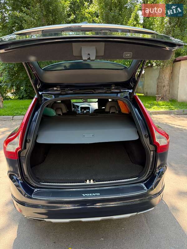 Внедорожник / Кроссовер Volvo XC60 2017 в Одессе фото 9 Внедорожник / Кроссовер Volvo XC60 2017 в Одессе