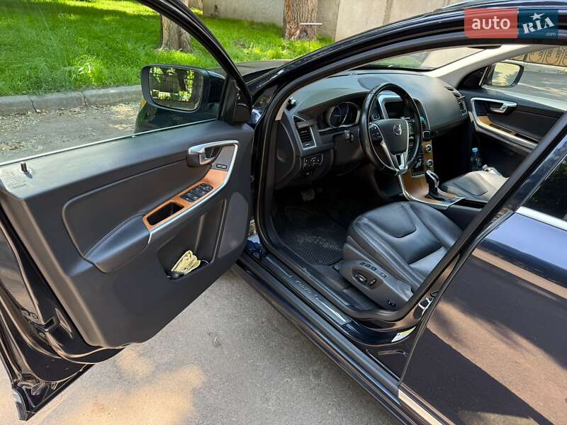 Внедорожник / Кроссовер Volvo XC60 2017 в Одессе фото 19 Внедорожник / Кроссовер Volvo XC60 2017 в Одессе