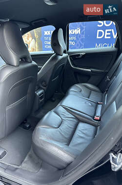 Внедорожник / Кроссовер Volvo XC60 2013 в 