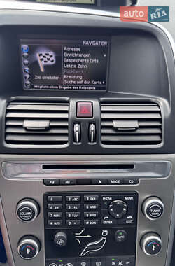 Внедорожник / Кроссовер Volvo XC60 2010 в 