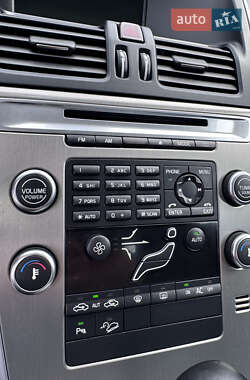 Внедорожник / Кроссовер Volvo XC60 2010 в 