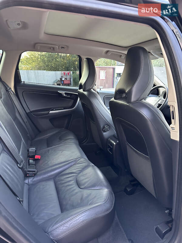 Внедорожник / Кроссовер Volvo XC60 2012 в Ровно фото 49 Внедорожник / Кроссовер Volvo XC60 2012 в Ровно