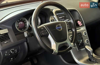 Внедорожник / Кроссовер Volvo XC60 2013 в 