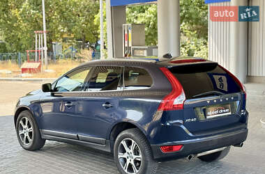 Внедорожник / Кроссовер Volvo XC60 2013 в 