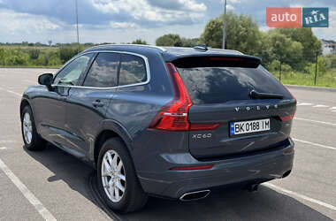 Внедорожник / Кроссовер Volvo XC60 2017 в 