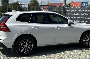 Внедорожник / Кроссовер Volvo XC60 2017 в 