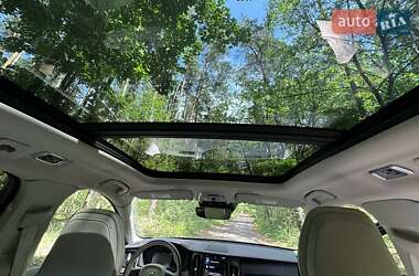 Внедорожник / Кроссовер Volvo XC60 2021 в 