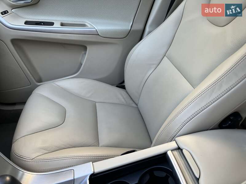 Внедорожник / Кроссовер Volvo XC60 2009 в Днепре фото 56 Внедорожник / Кроссовер Volvo XC60 2009 в Днепре