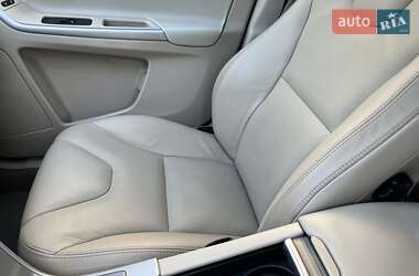 Внедорожник / Кроссовер Volvo XC60 2009 в 