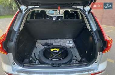 Внедорожник / Кроссовер Volvo XC60 2019 в 